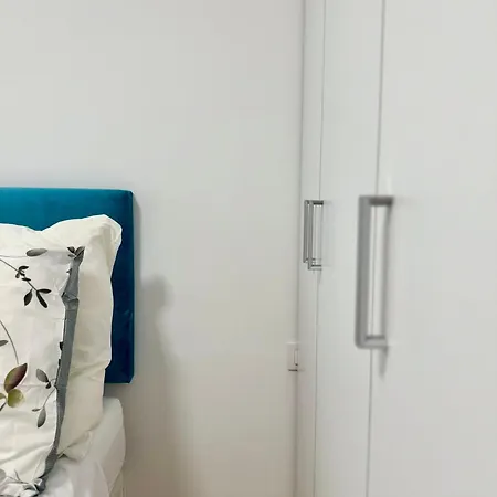 Céntrico Con Parking Privado